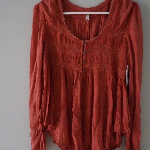 NWT free people Blue Bird smocked button down top - Picture 3 of 9